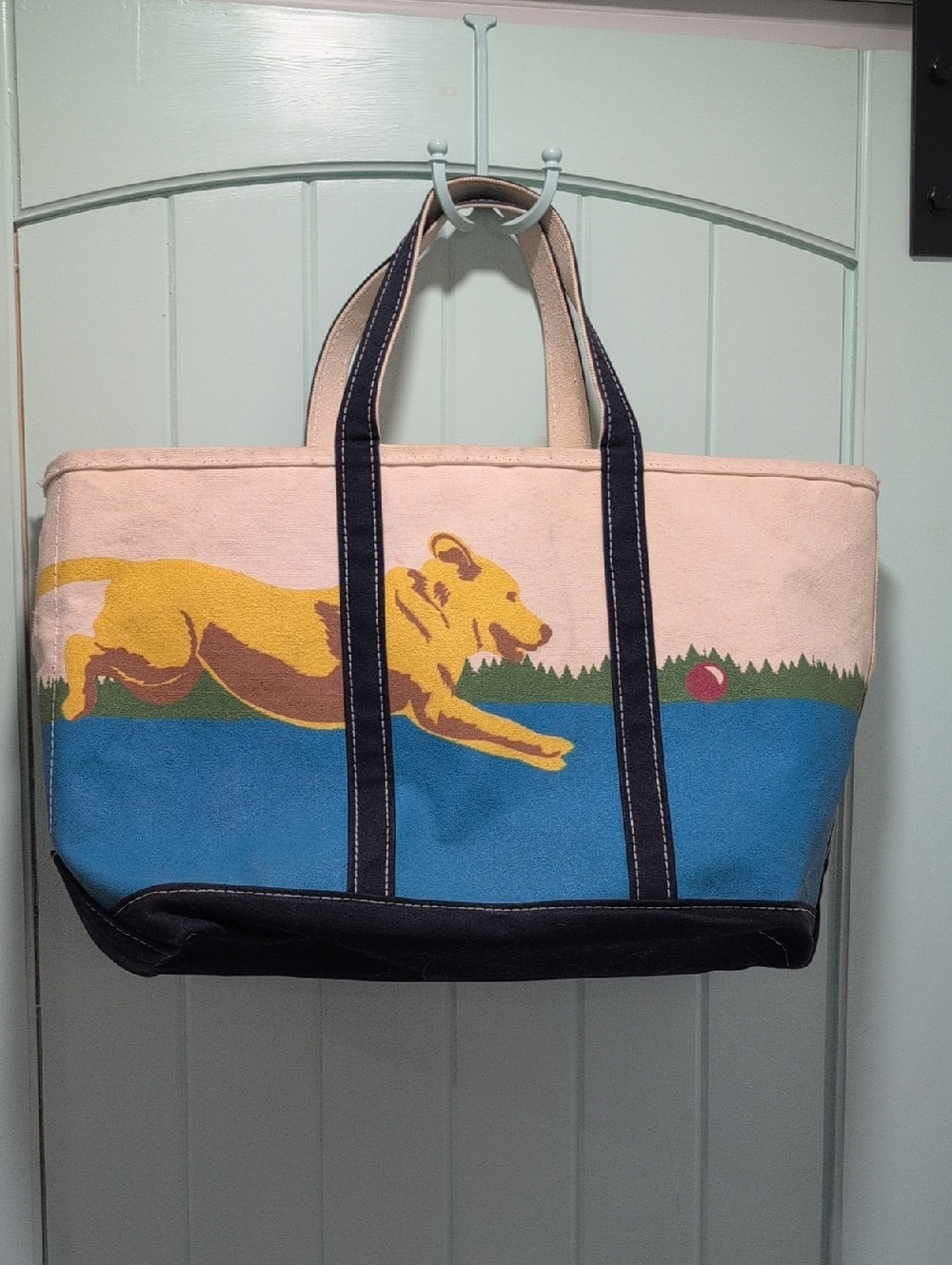 L.L.Bean Boat and Tote XL Labrador Golden Retriever Dog Graphic Canvas Bag